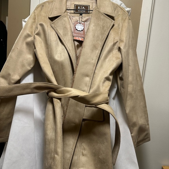 Women's Tan Coat - Picture 5 of 6